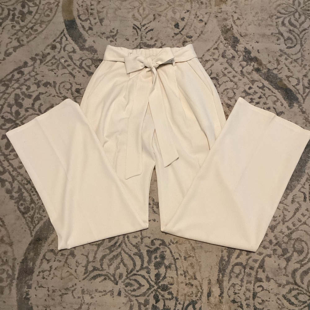 Elegant XS Winter White Women's Pants